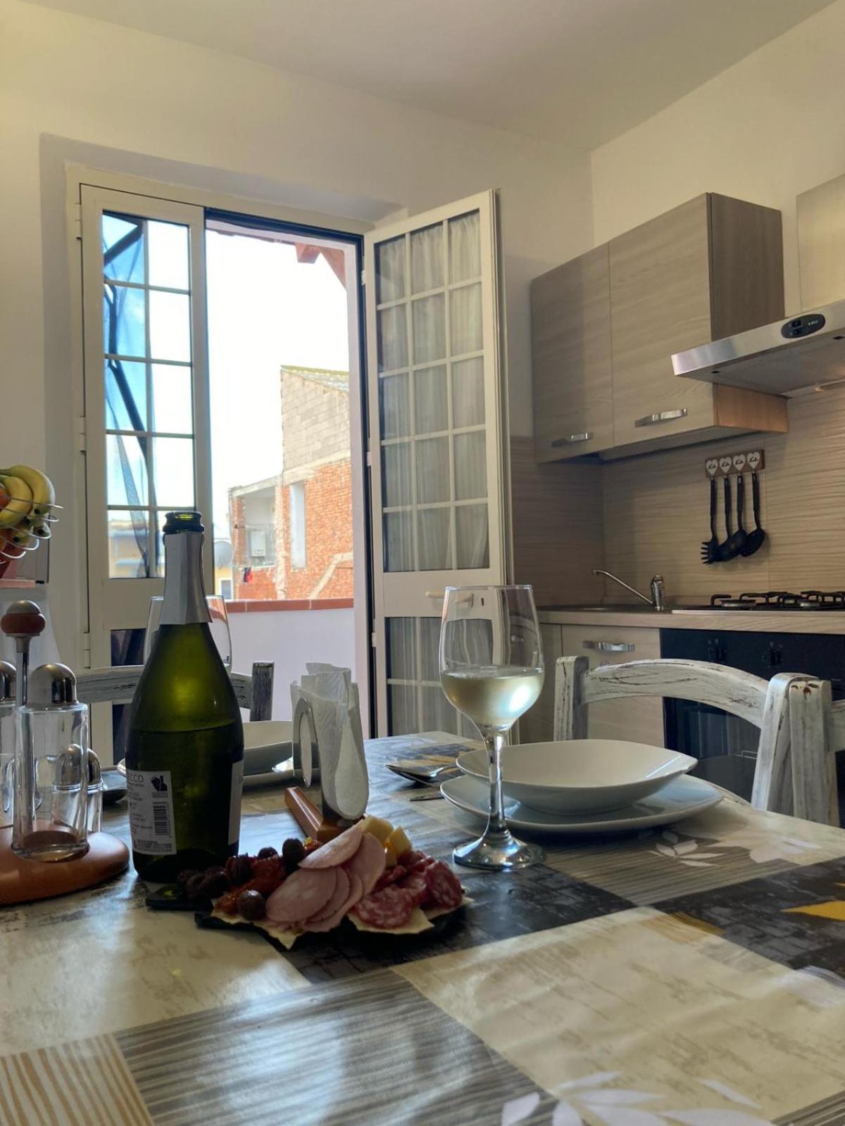 Apartament S'Imbusthouse Oristano Zewnętrze zdjęcie